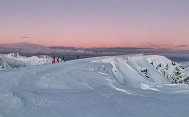 Dämmerungsstimmung am Polarkreis in Nordnorwegen