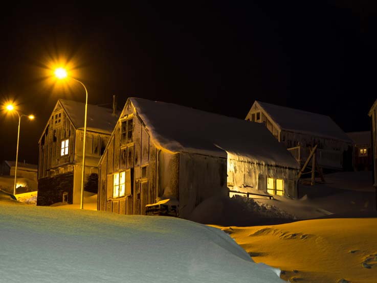 Siedlung im Norden nach Schneesturm